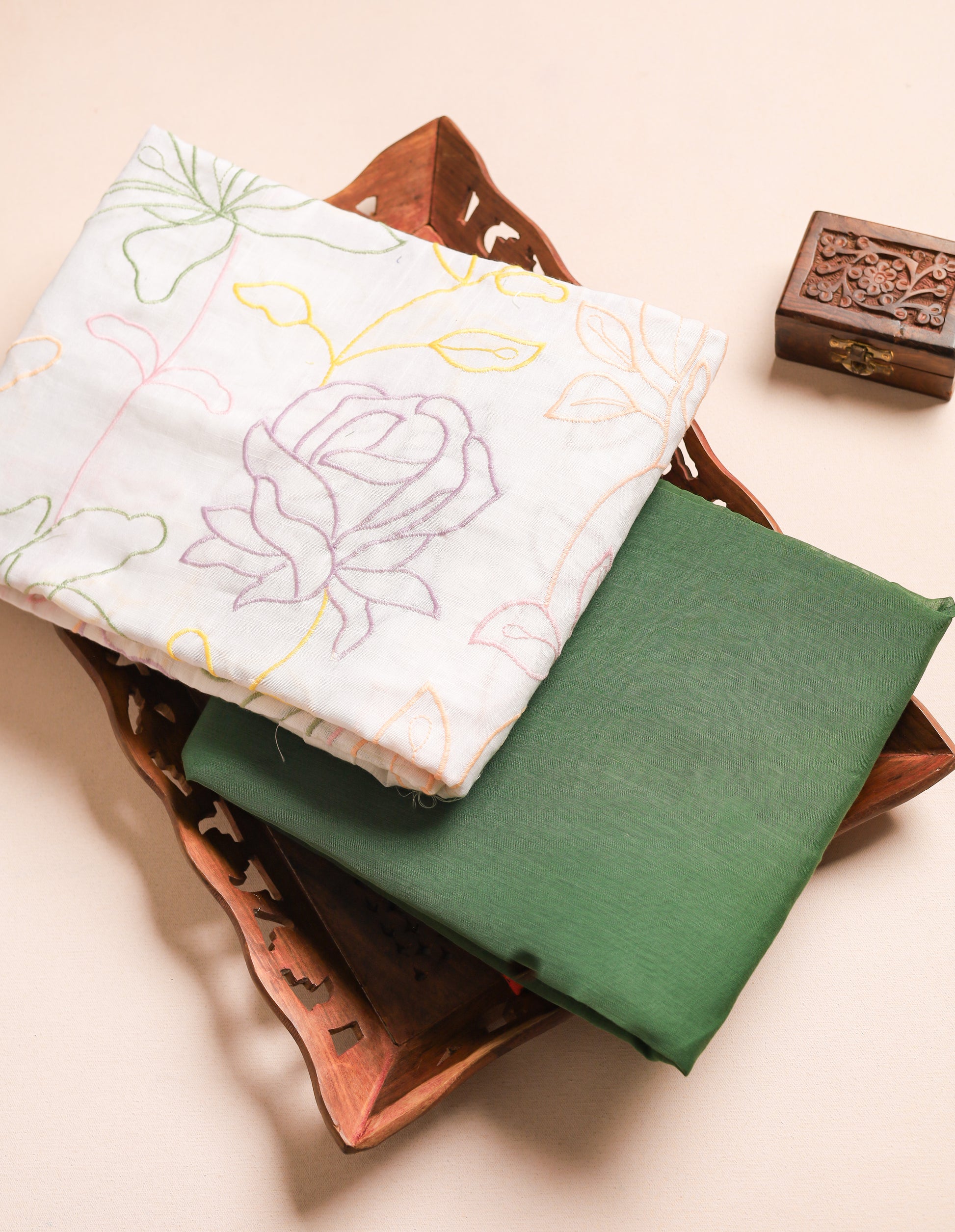 COTTON SLUB EMBROIDERY MIX AND MATCH