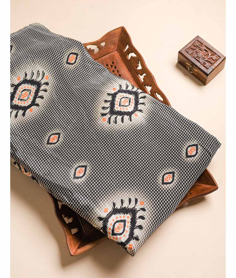 CREPE SILK FOIL PRINT FABRIC