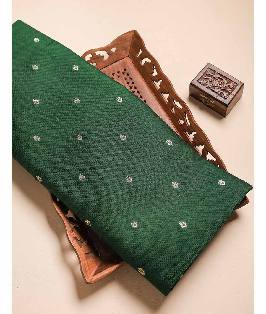 ROYAL BANARASI LINEAGE (MEENA BOOTI)