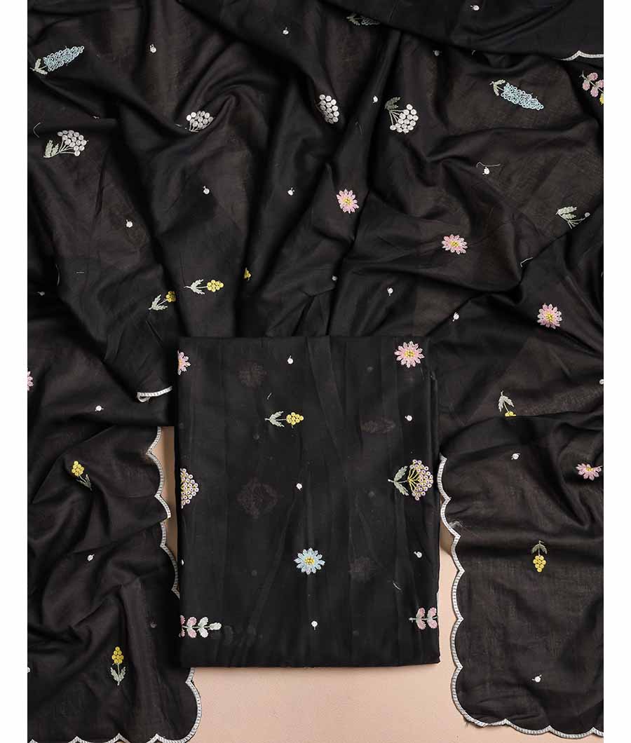 PURE COTTON EMBROIDERED SET