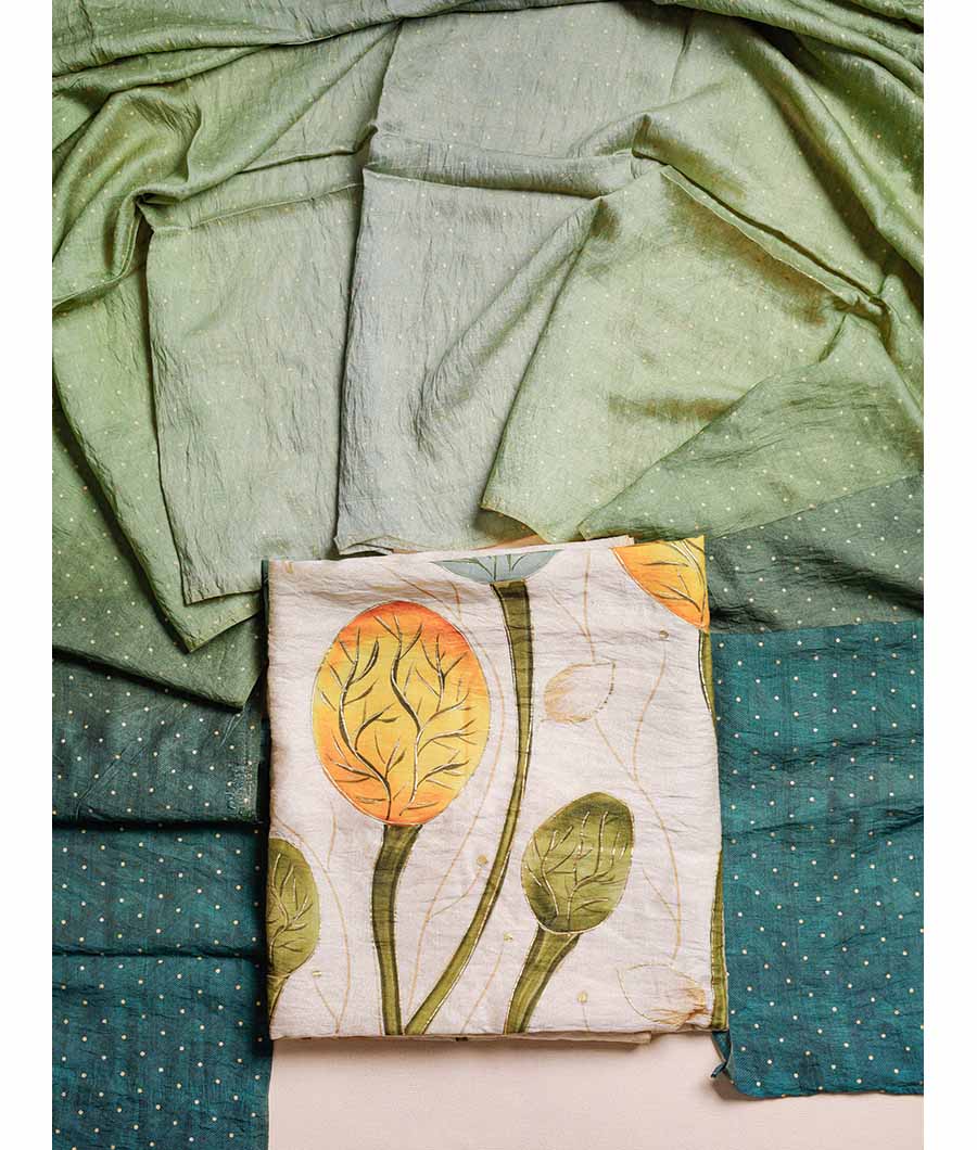 GULZAR'E'MOGRA - BRUSH PAINTED MOGRA CHANDERI SUIT SET