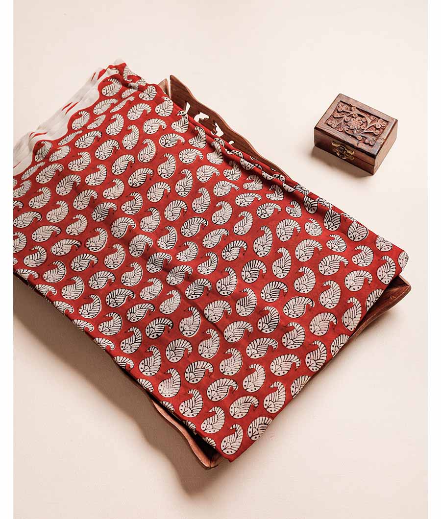 PURE GEORGETTE BAGRU HAND BLOCK PRINTED FABRIC