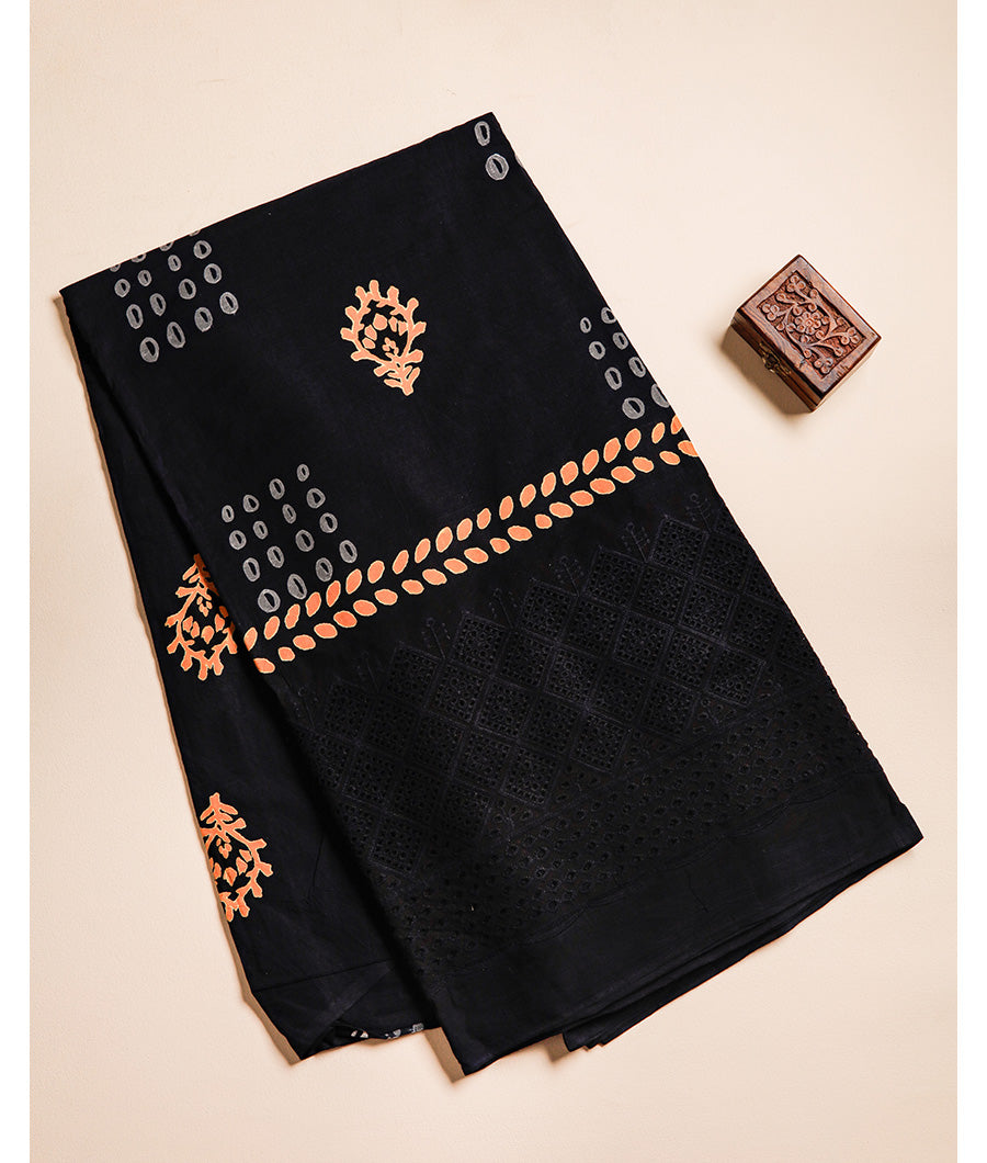 COTTON SCHIFFLI HAKOBA BORDER FABRIC