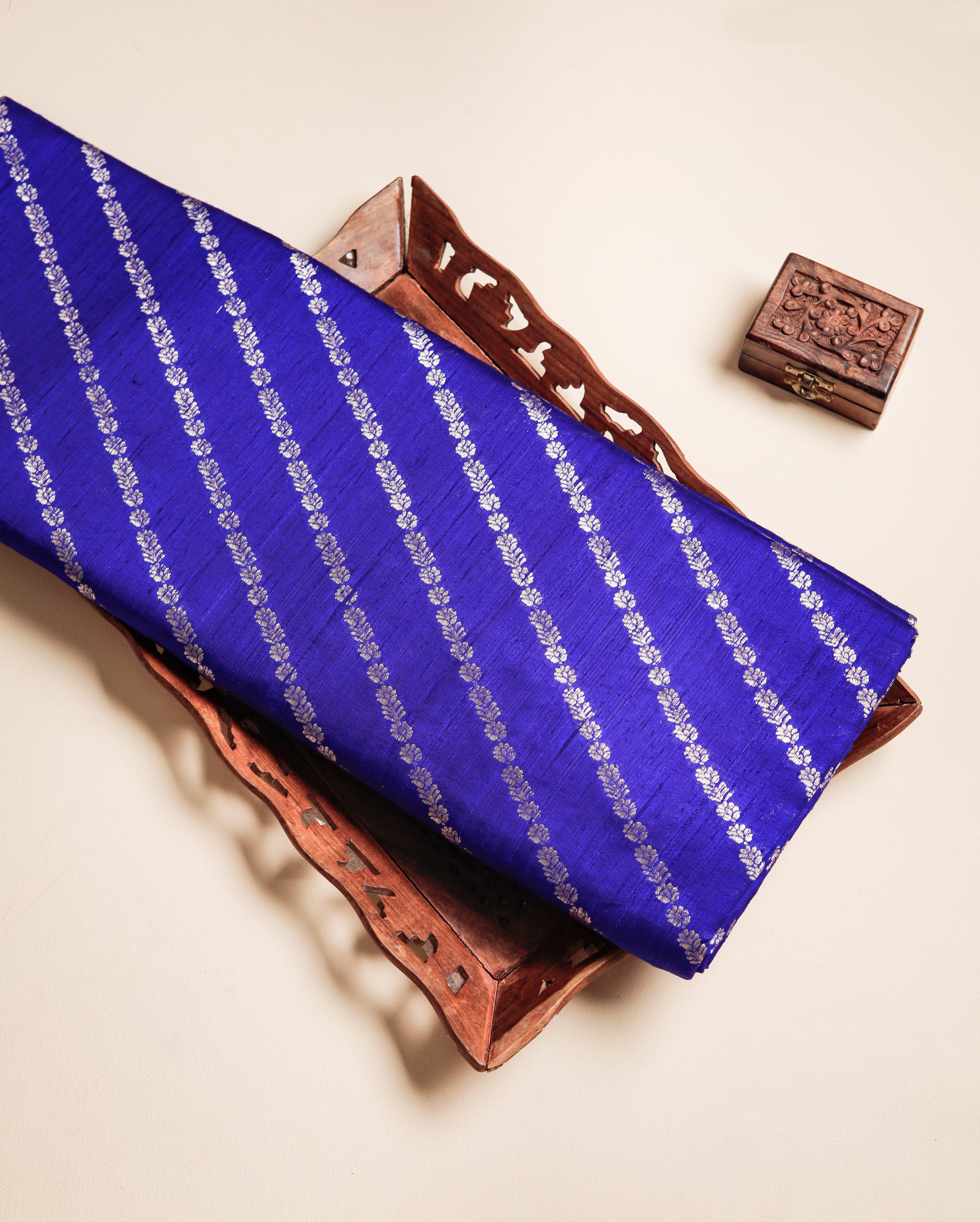 ROYAL LINEAGE PURE HANDLOOM BANARASI DUPION SILK FABRIC
