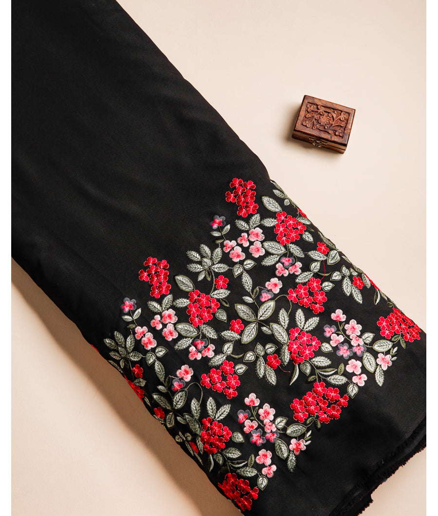 BANANA CREPE EMBROIDERED FABRIC