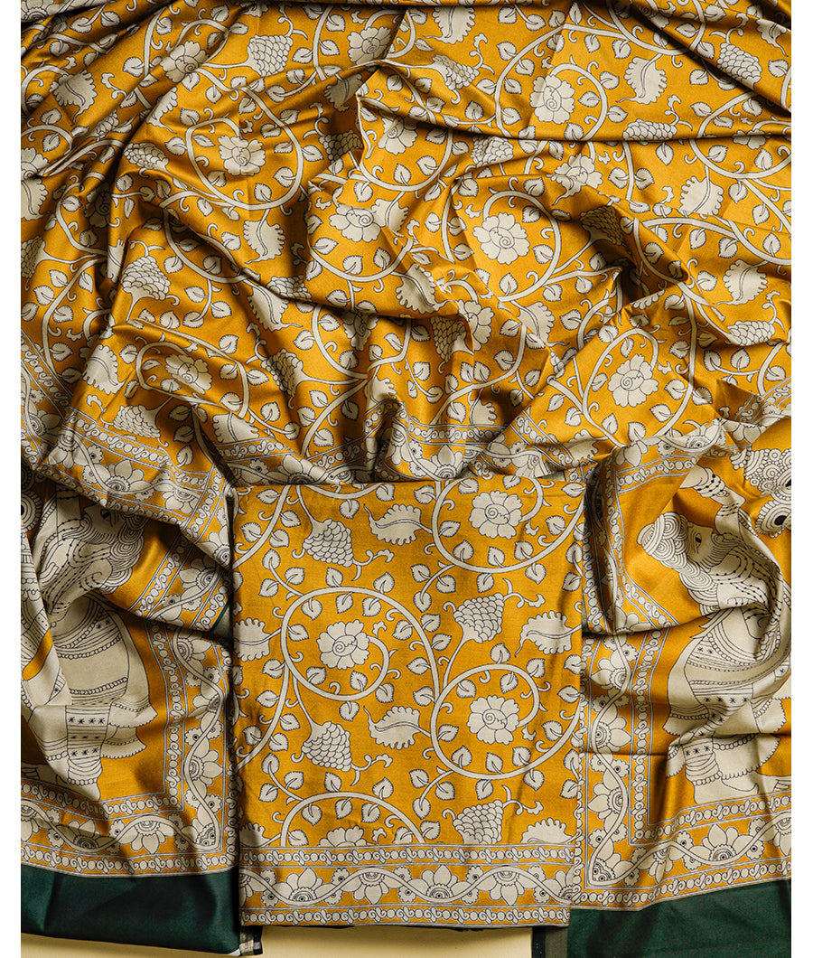 ASSAM SILK SUIT SET