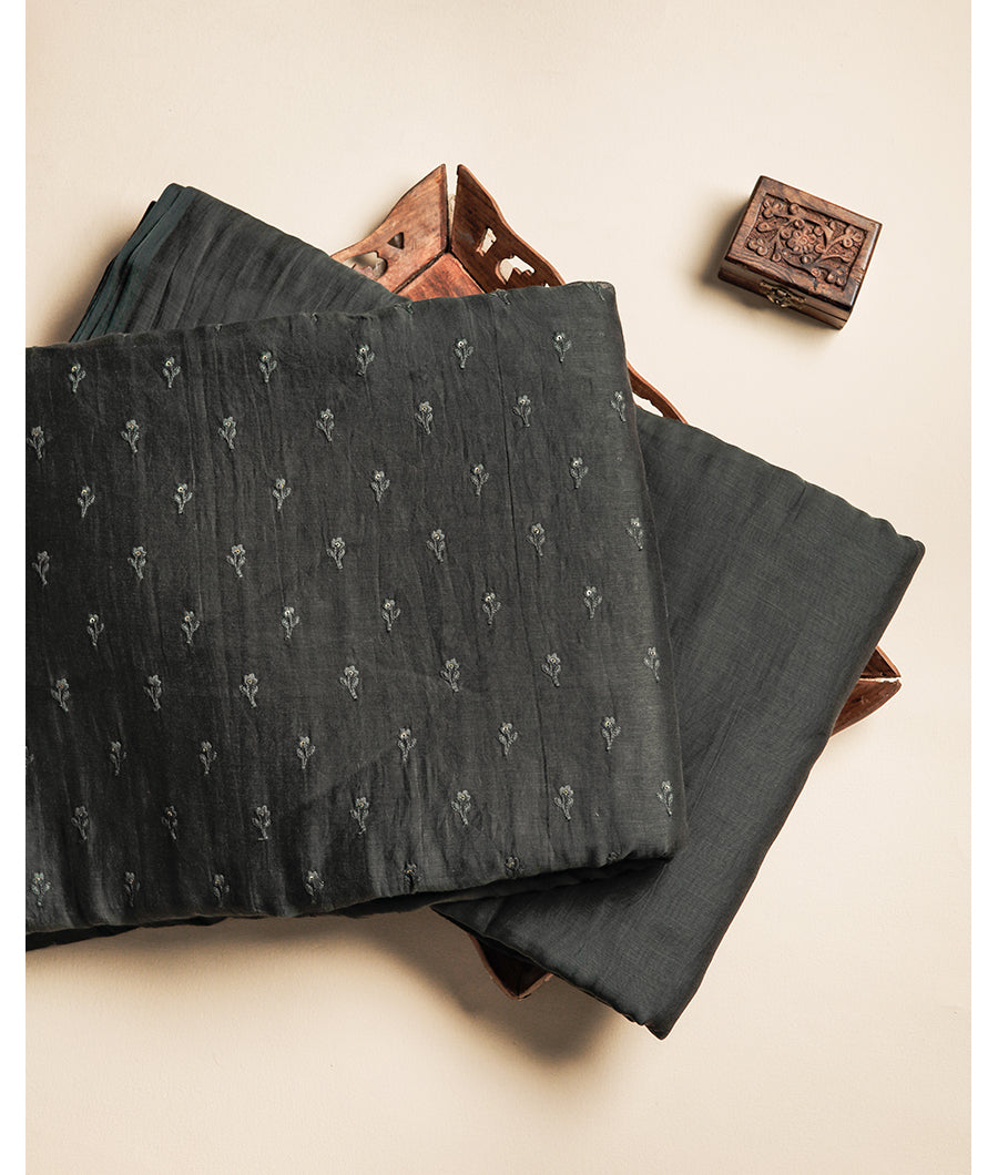 MUL CHANDERI 40 GRAM EMBROIDERY WITH MUL CHANDERI DYED FABRIC