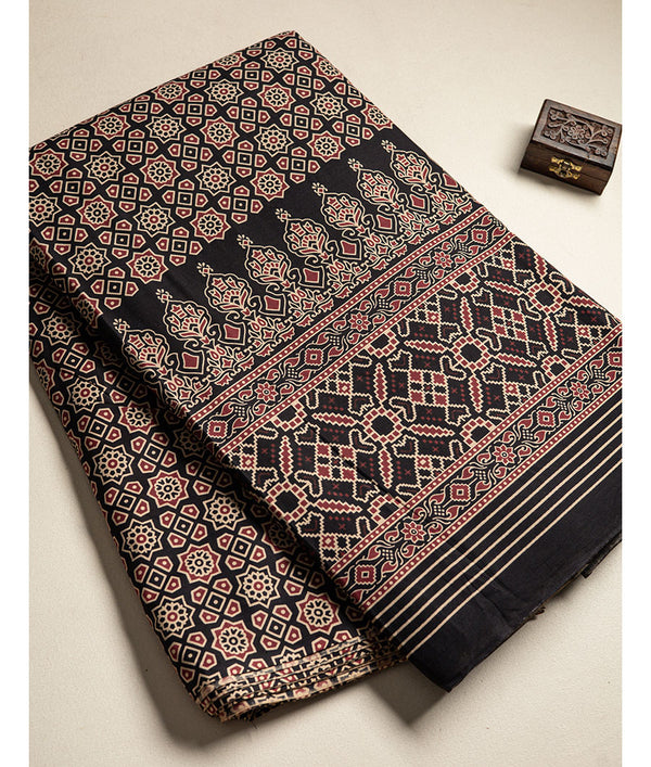 Cotton printed fabric