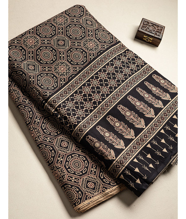 Cotton printed fabric