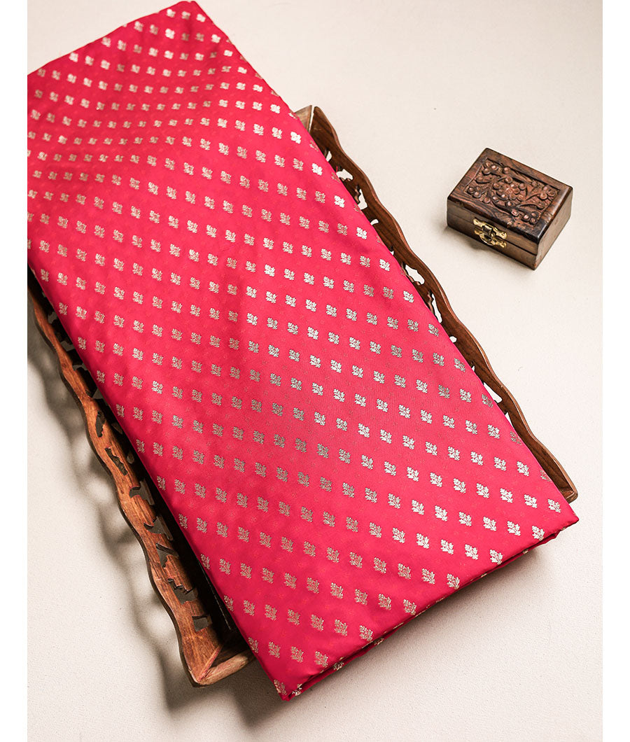 ROYAL LINEAGE BANARAS BROCADE FABRIC